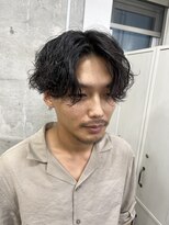 メルシー ドゥ メンズ(merci deux)&nbsp;20代30代メンズセンターパートカルマパーマ韓国風ニュアンス
