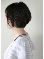 ホワイトルーム(White Room)&nbsp;柔らかい質感☆前下がりのショートレイヤー♪