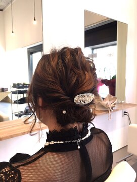 ビウラ(BIURA) ヘアアレンジ☆