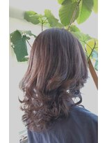 アールグレイ(EARLGREY)&nbsp;やわらかカール、セミロング、つや髪