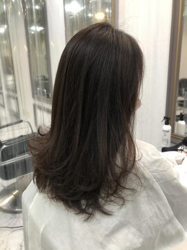 エスカーラ 表参道(THE ESCALA) このスタイルもコテ巻きだけどパーマで再現できる！