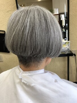 エイチ エアー ダヴ H air DAV調布北口 きのこカット。