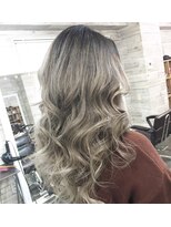 ヘアメイク フォックス 錦店(hair make FOX)&nbsp;透明感やツヤ感が手に入るハイトーンカラー