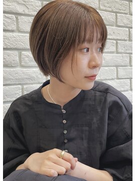 アンジュール(UNJOUR.) 丸みショート×柔らかベージュ 30代40代50代