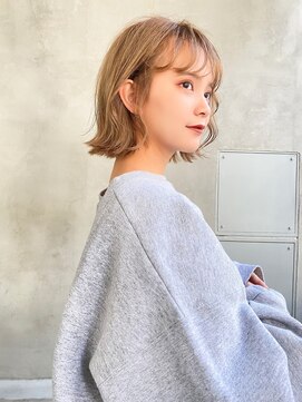 エース (ACE) ACE 横浜　柔らかベージュ×外はねボブ