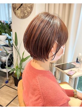 マカナ(makana) シンプルショートボブ