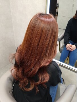 ニーナ ビューティーサロン(NINA Beauty Salon) レッド系カラー