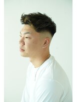 カリーナ(Carina) 〈キシタクヘアー〉スキンフェード×メッシュ