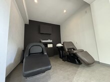 カンダ(Kanda)の雰囲気（リラックスできるシャンプー台でヘッドスパをお楽しみください）