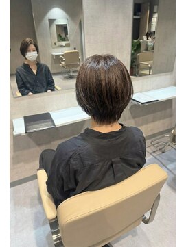 エンブレス(EnBlesS) 30代40代50代絶壁解消ひし形白髪ぼかし大人ショートボブ