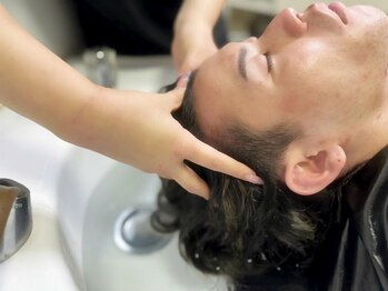 ジュネスゼロニ(JUNES 02)の写真/【メンズオンリーサロン・ヘッドスパが自慢】癒しメニューなどメンズオンリーサロンならではの技術をご提案
