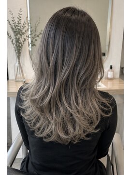 ヘアアンドメイク アース 入間店(HAIR&MAKE EARTH) グレージュロング
