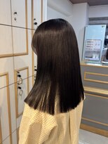 ネオリーブ チロル 横浜西口店(Neolive CiroL.) 大人可愛い切りっぱなしミディアム 【横浜】