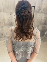 エミュ ヘアー(emu.hair) ハーフアップ