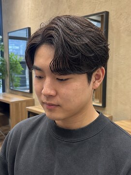 ノエルヘアー(Noel hair) センターパートニュアンスパーマ毛流れショート束感ヘア