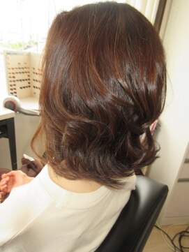 コア フィール ア デイ(COIFFURE A DAY) 【M3D見附今町】伸ばしかけミディアムボブ
