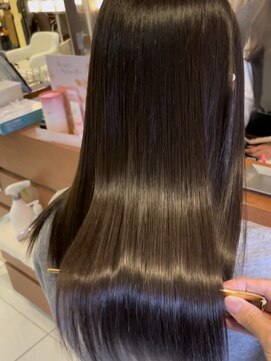 リリック(LyriQ) LyriQ式 髪質改善トリートメント☆ロングストレート