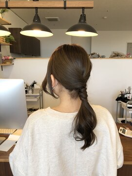 ヘアーサロン 銀 つるんとアレンジ