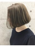 糸ハイライト×内巻きボブ×イルミナカラー×フォギーベージュ