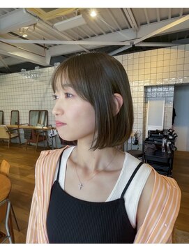 ヨイク(YOIKU) ボブ×オリーブベージュ