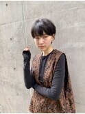 大人美人艶感シースルーバングくせ毛風カールこなれショート