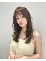 ユーフォリア 渋谷グランデ(Euphoria SHIBUYA GRANDE)&nbsp;レイヤースタイル　オリーブベージュ