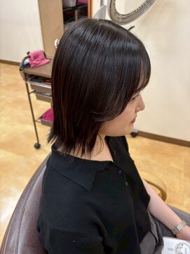 ヒラトヤ 肴町店 20代30代40代大人かわいいハイレイヤー黒髪セミロング