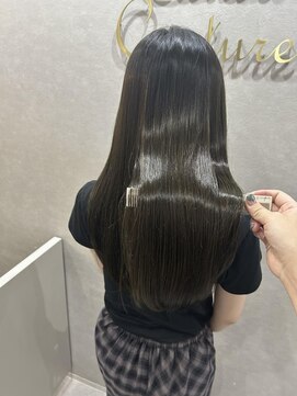 カラークチュール(Color Couture) ミディアムヘア/暗めカラー/デザインカラー/縮毛矯正/くびれヘア