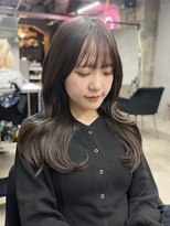 コル(col oodori) 艶グレージュ×レイヤーカット