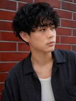 キュー(Cue_) 無造作シャドウパーマアップバングショートツーブロック刈り上げ