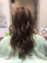 マイン ヘアアンドリラックス(mine)&nbsp;ハイ＆ローの立体感Collar