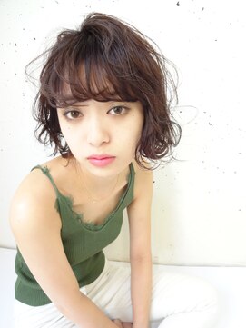 キー(key) ココアブラウン×ゆるボブ