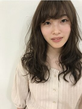 クォーターリゾート(QUARTER RESORT) 毛先パーマ　アッシュブラウン　小顔ヘア　　デザインカラー