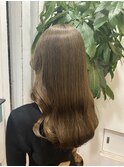 ベージュカラーのヨシンモリ