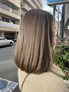 アンジョ(Anjo) ケアブリーチで作るサンドベージュ