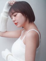 レジュアル(RESSUAL)&nbsp;カーキグレージュ　ボブ　大人かわいい　フェザーバング