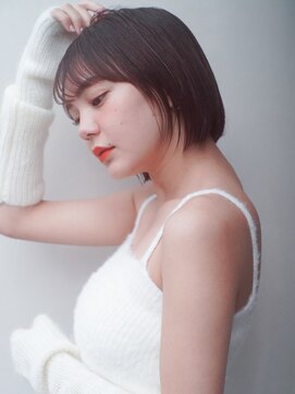 レジュアル(RESSUAL) カーキグレージュ ボブ 大人かわいい フェザーバング