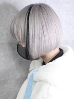 ディア(.eer)&nbsp;【.eer/ディア】プラチナホワイト×黒シールエクステ