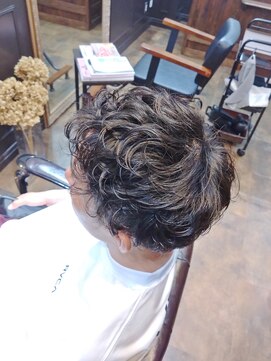 ミュズィー ドゥ ヘア(Musee du hair) メンズパーマ