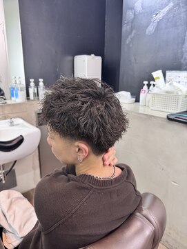 クロムトウキョウ ザ バーバー 新宿本店(CHROM TOKYO the Barber) ツイストスパイラルパーマ