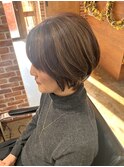 ツヤ髪スタイルブルージュマッシュウルフイヤリングカラー