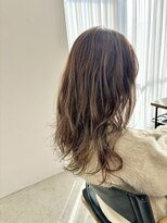 テラス トヨタ(Telasu Toyota)&nbsp;透明感たっぷりなアッシュベージュカラー◎