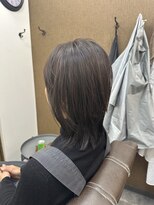 グロウアップバイトゥエンティーフォー 稲葉(glow up by24) 丸みシルエットで扱いやすいミディアムレイヤー