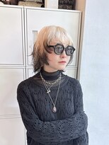 ヘアー アレス(hair ales)&nbsp;ホワイトブロンド　大人ガーリー　似合わせカット