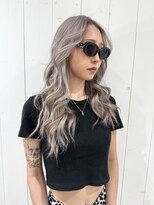 ホリー(HOLLY)&nbsp;ホワイトグレージュ