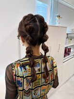 マーシュ 梅田(marshu)&nbsp;個性的ワンピに合わせた個性的ヘアアレンジ♪