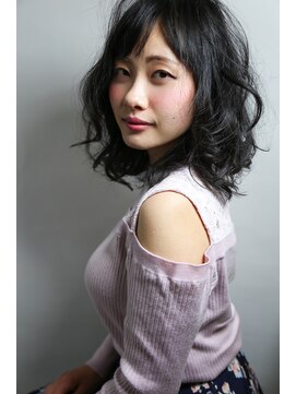 イソラブル(ISOLA-blu) 【大人可愛い】黒髪×ふんわりミディアムカール