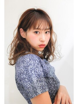 ネオリーブ クーロ(Neolive curro) 細毛のぺたんこさんにオススメ♪ミディアムパーマ