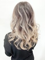 トリニティ(trinity)&nbsp;コントラスト☆外国人風ハイライトバレイヤージュグラデーション