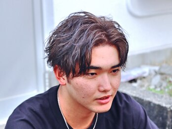 hair salon 華化の写真/気さくで話しやすいメンズStylistが担当★不器用な方でもくしゅっと簡単に動きを出せるお洒落Styleに！